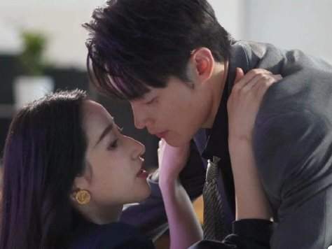 《复燃》又名《那个不为人知的故事》短剧介绍,讲了什么故事