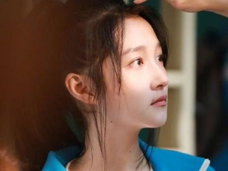 小巷人家关晓彤官配cp是谁，和谁在一起了